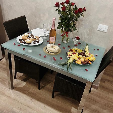 Casa Del Profumo Hotel Piacenza Luaran gambar