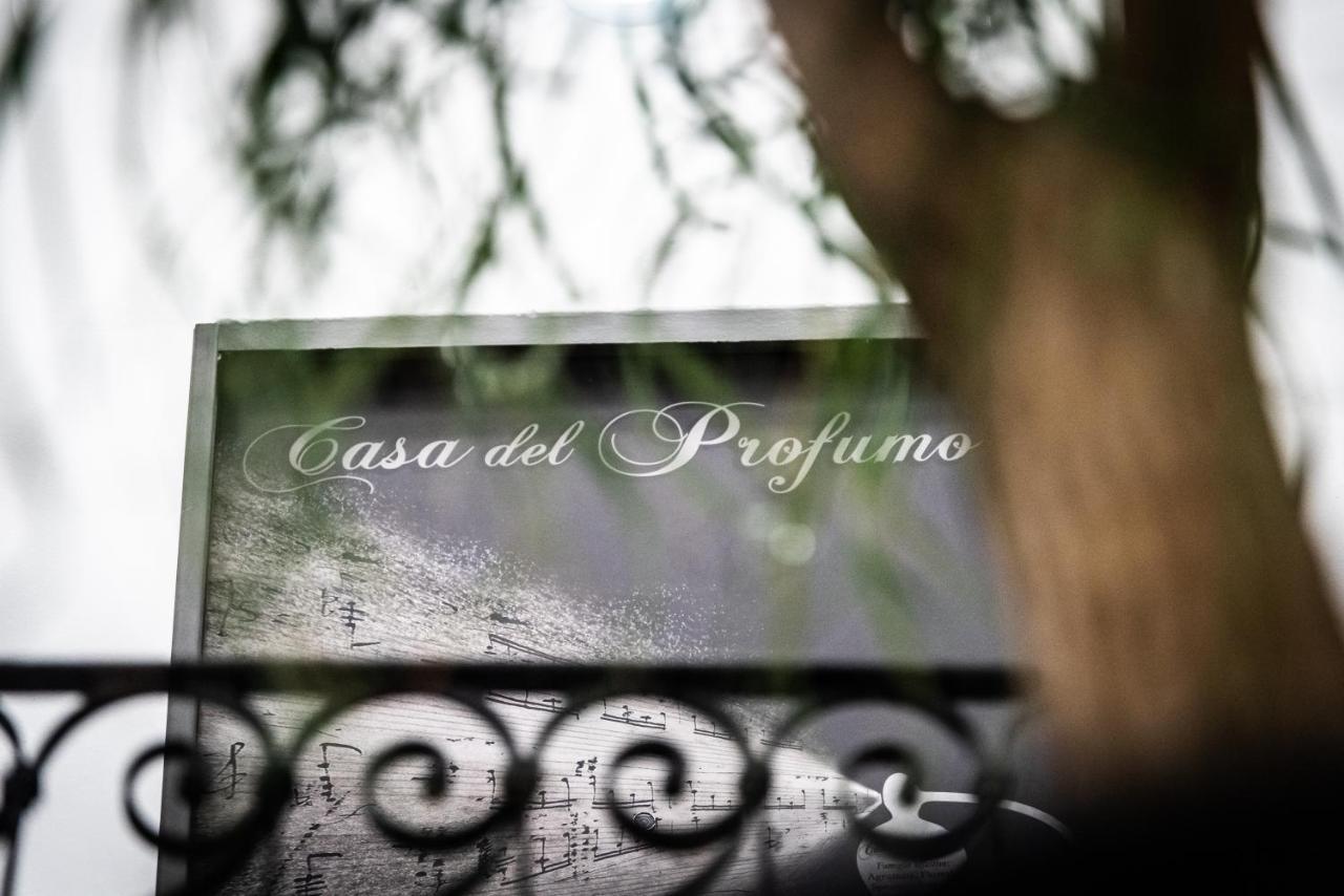 Casa Del Profumo Hotel Piacenza Luaran gambar